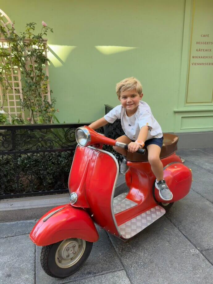 0703D965-288C-4024-B326-63FFBE62ADD0_1_102_a - Thomas Griffin